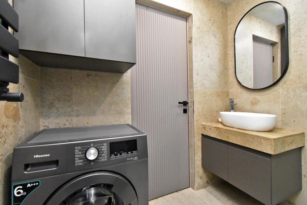 Beautiful Apartment Near The Republic Square Erévan Extérieur photo